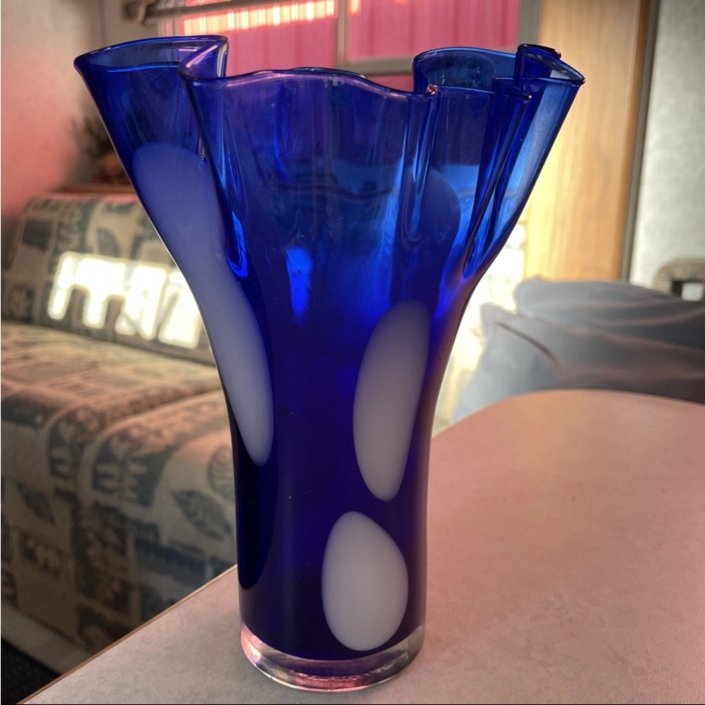 Vintage Cobalt Blue Stretched White Spots Art Glass Handkerchief Top Vase